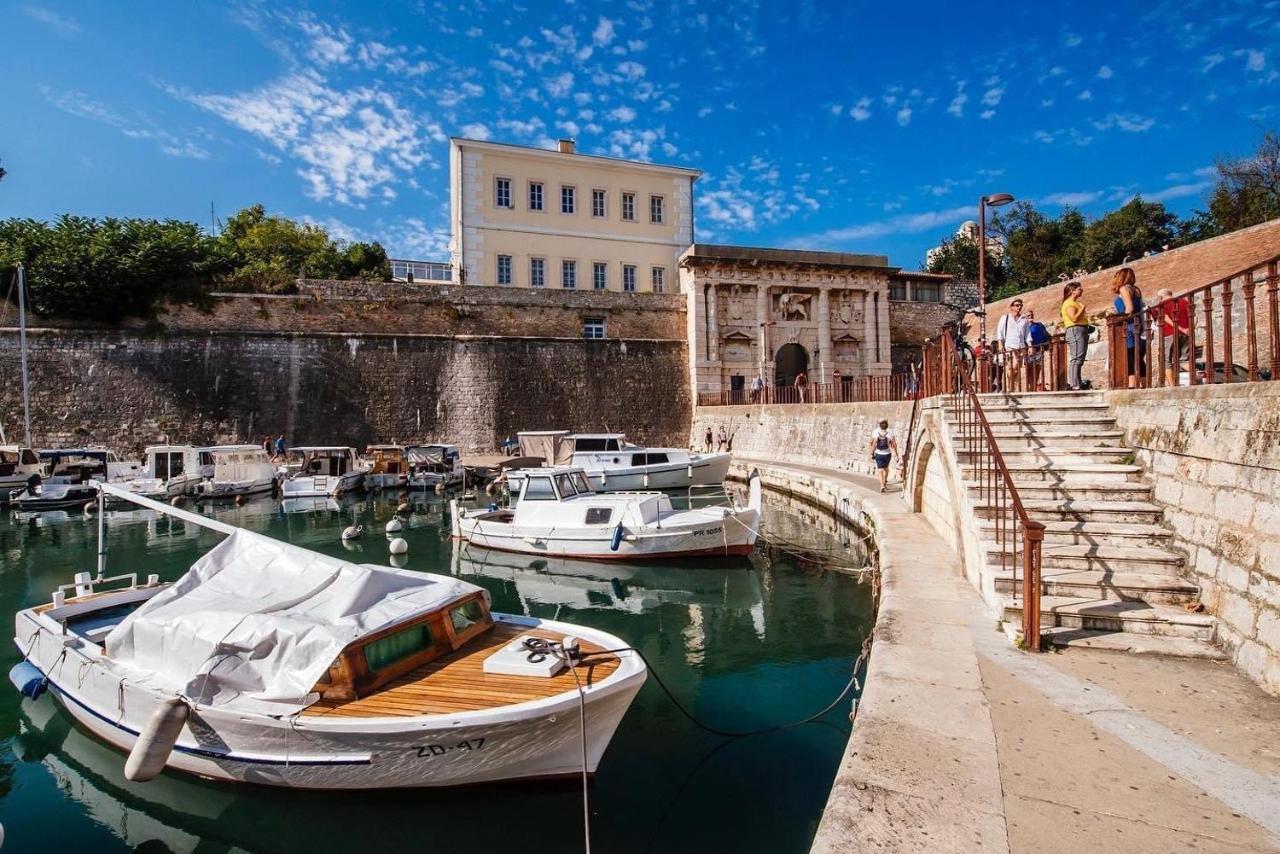 City Harbour Deluxe Suites Zadar Exterior foto