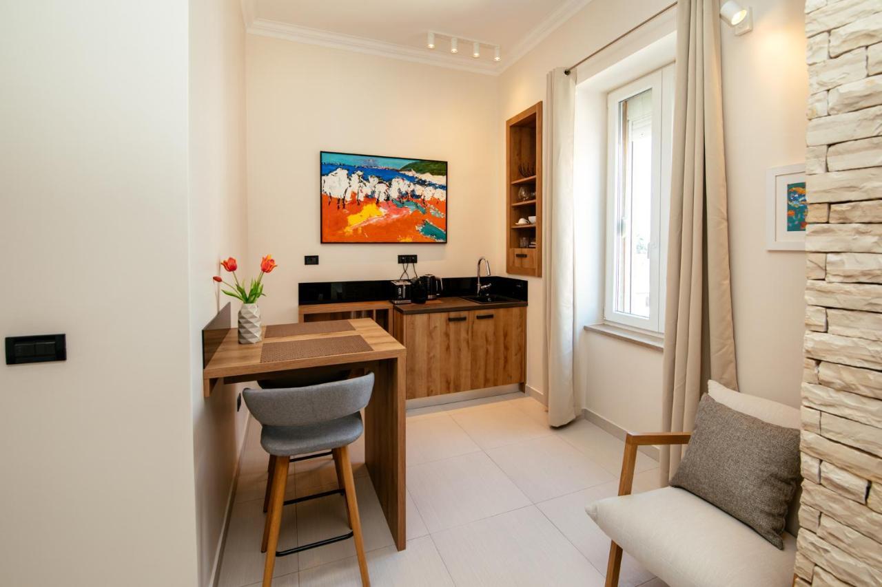 City Harbour Deluxe Suites Zadar Exterior foto