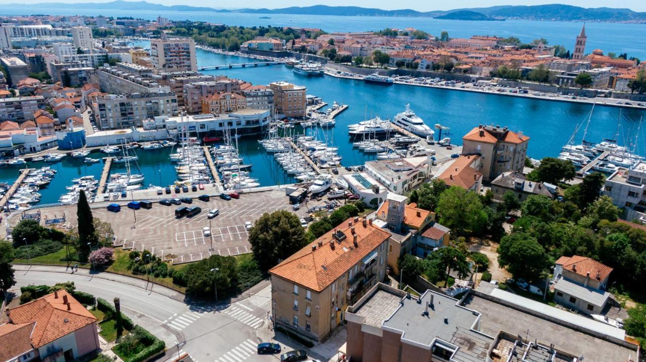 City Harbour Deluxe Suites Zadar Exterior foto