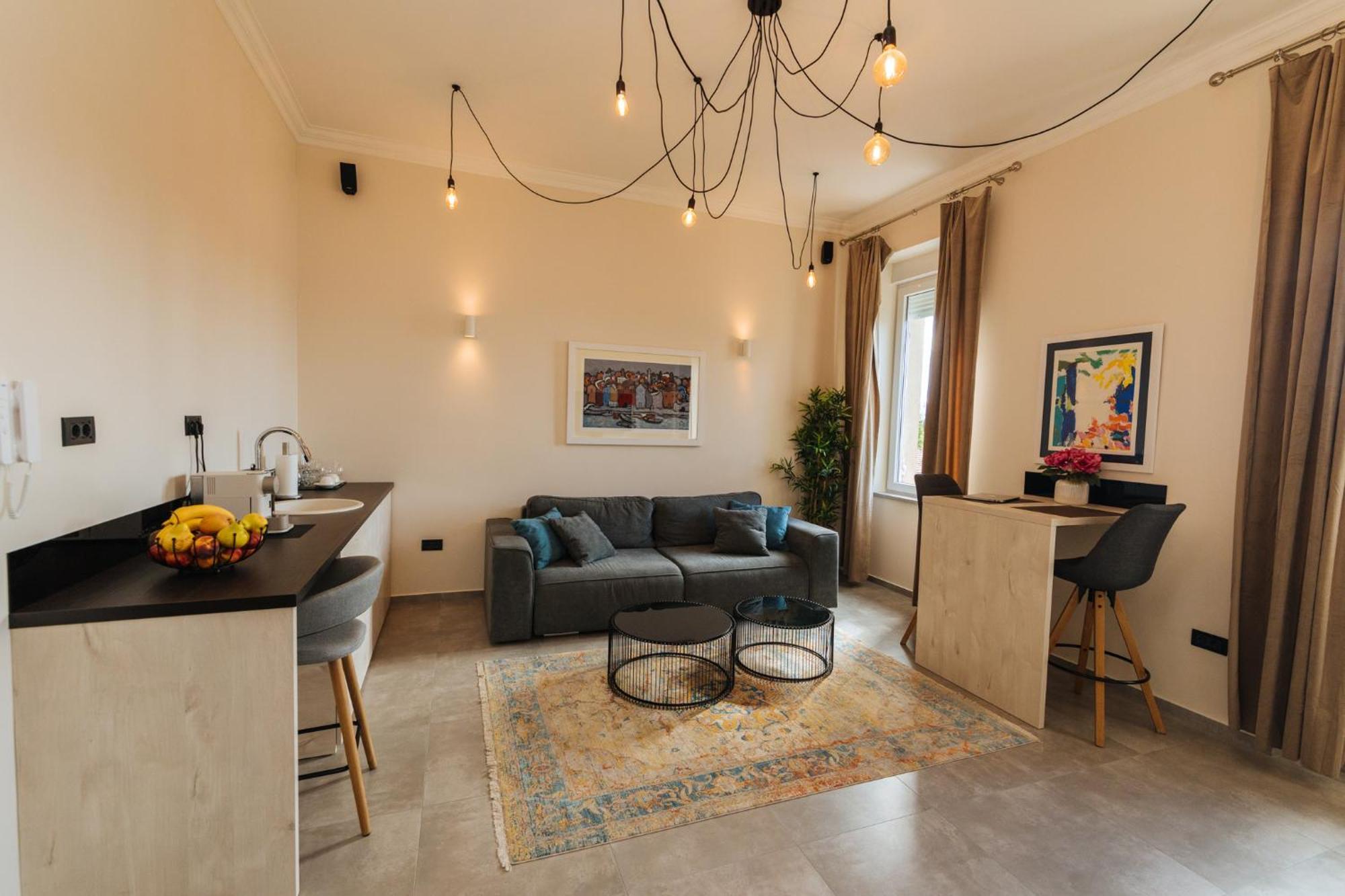 City Harbour Deluxe Suites Zadar Zimmer foto